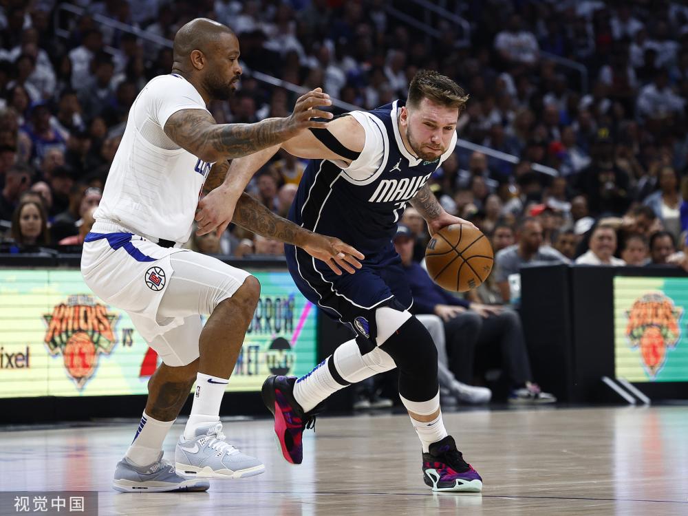 在赛后自发 在赛后自发