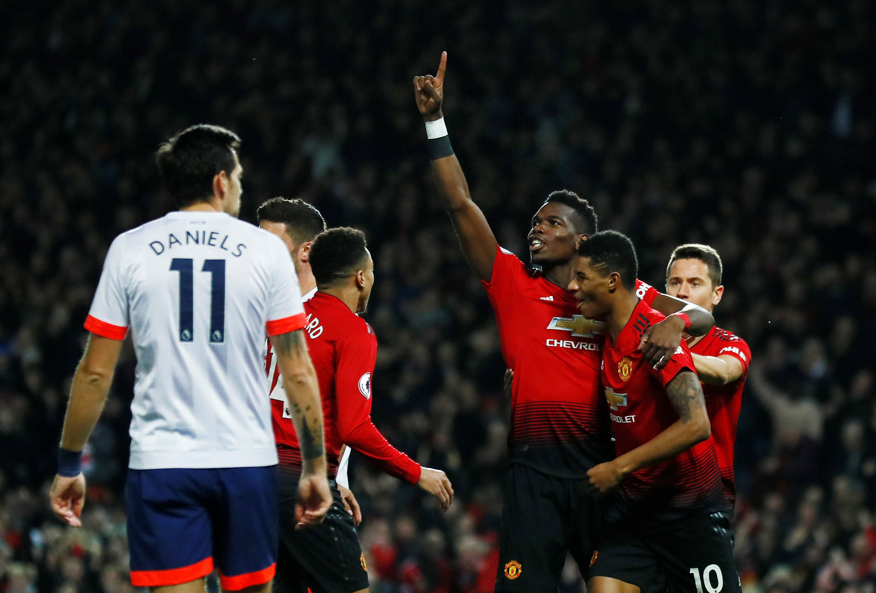 仅展现了他 仅展现了他